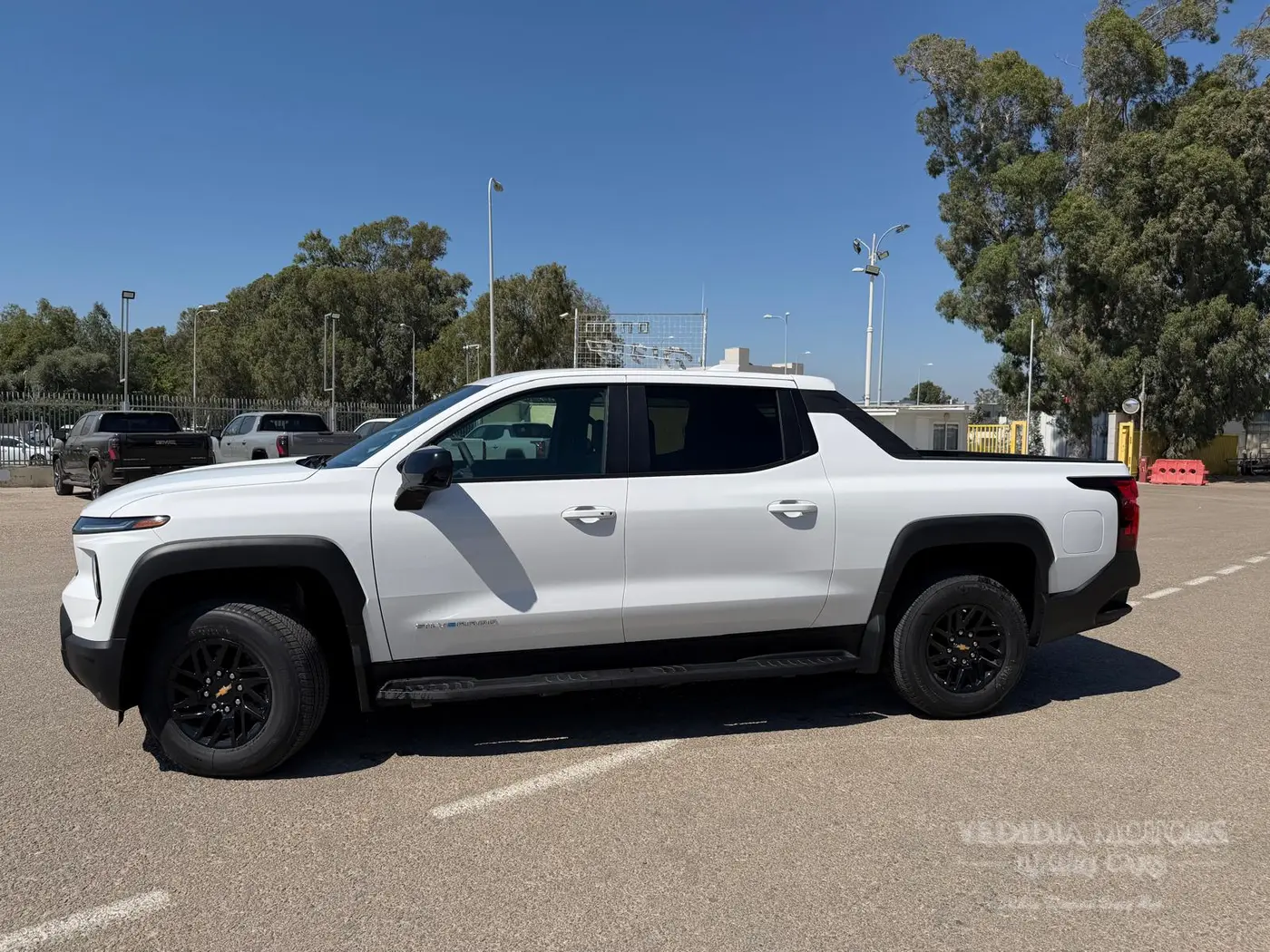 GMC SIERRA EV ELEVATION PREMIUM ER 18 2026 — תמונה 13