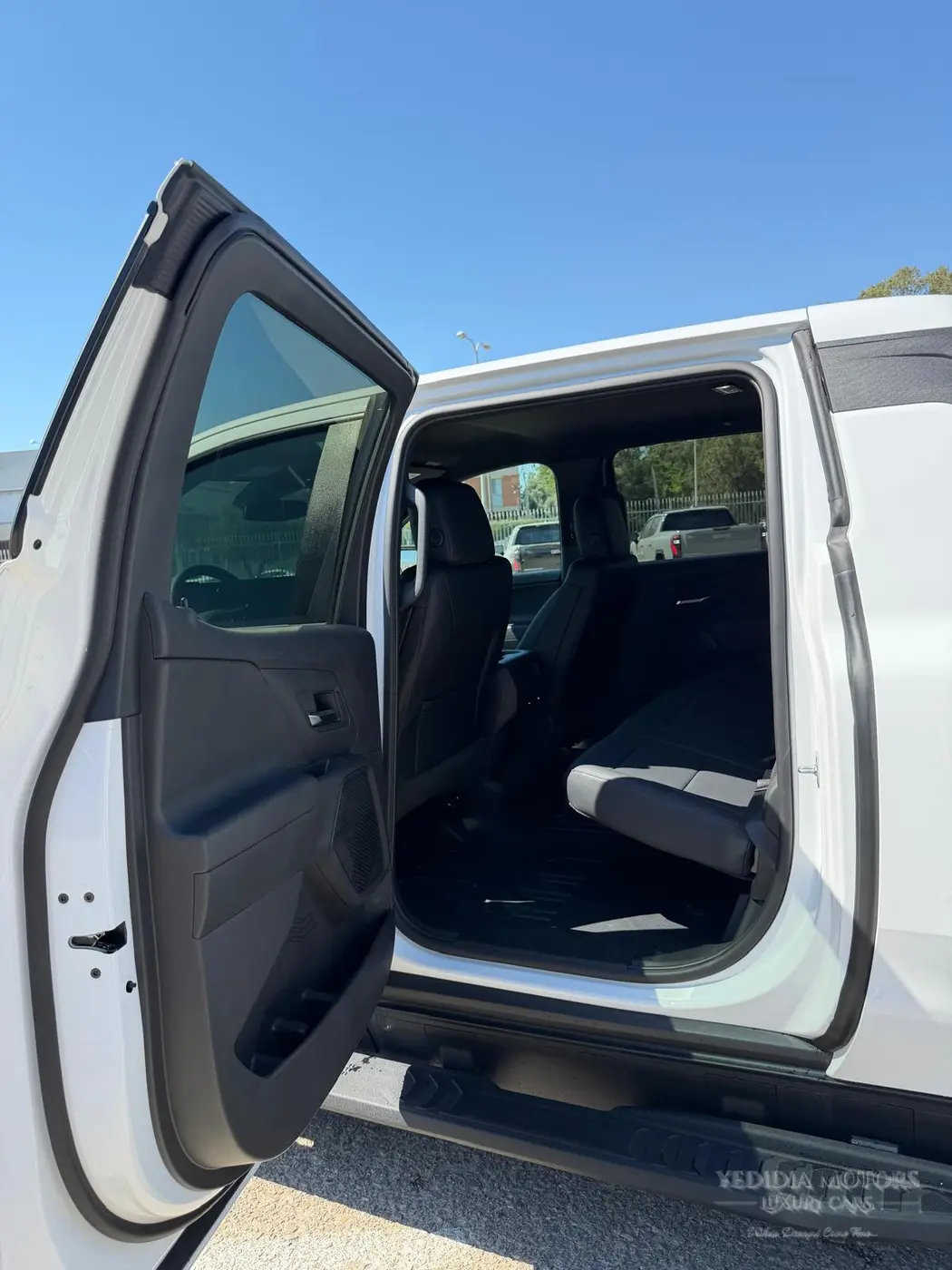 GMC SIERRA EV ELEVATION PREMIUM ER 18 2026 — תמונה 4