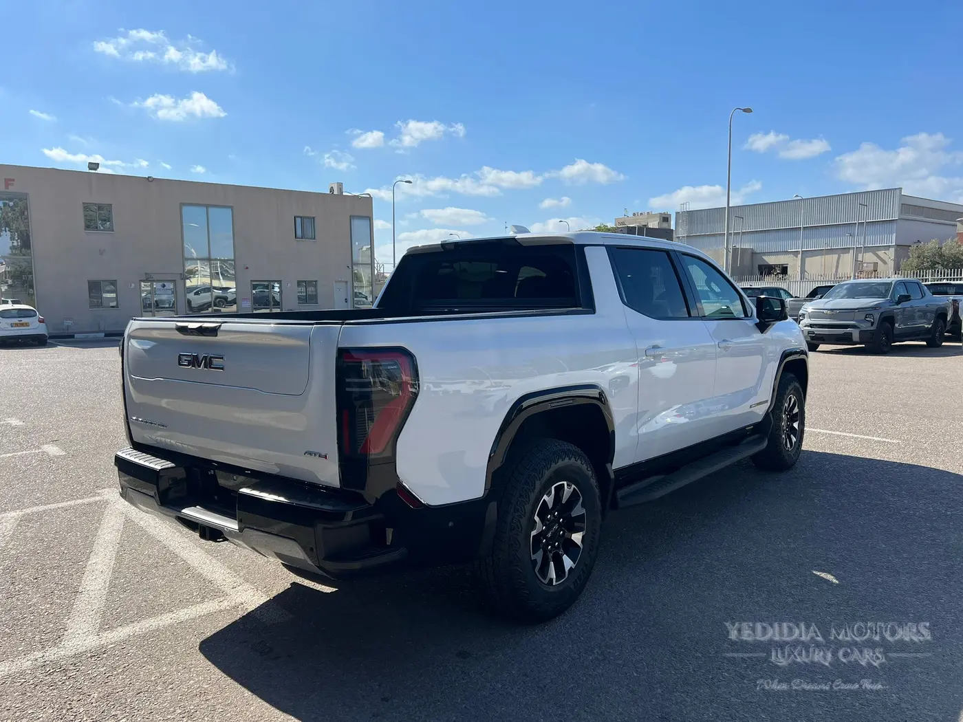 GMC SIERRA EV AT4 PREMIUM ER 2026 — תמונה 3