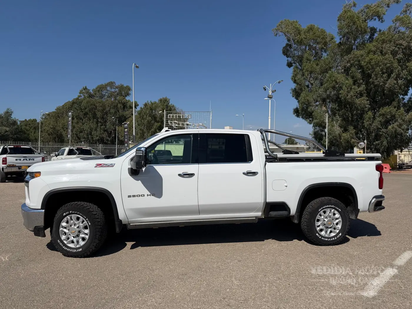 CHEVROLET SILVERADO LTZ + 2021 — תמונה 4